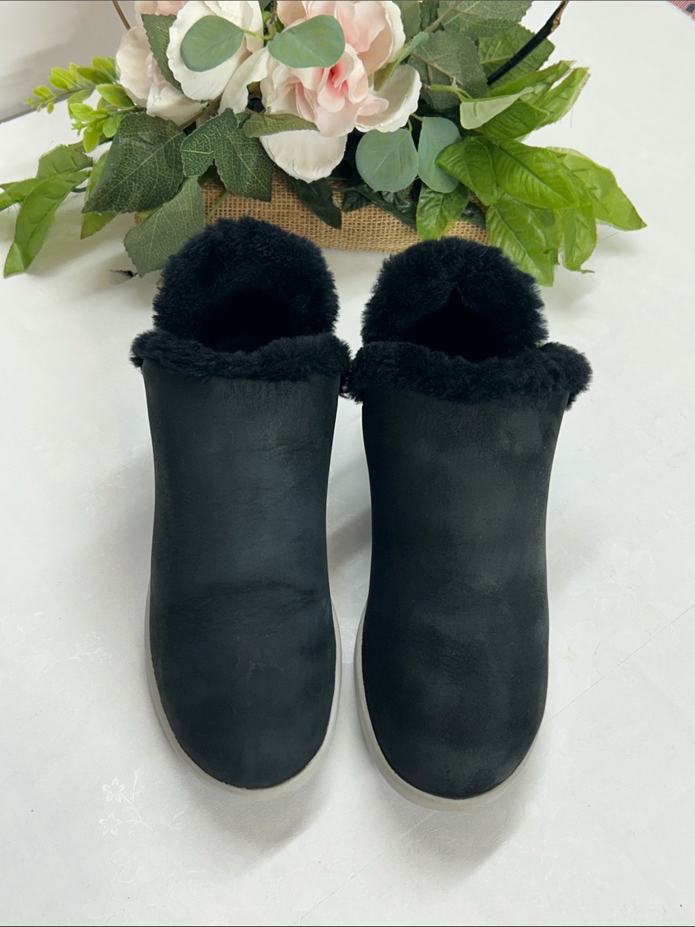 Women’s Black Faux-Fur Lined Slip-On Mules